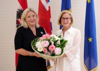 LH Mikl-Leitner verabschiedet britische Botschafterin Lindsay Skoll