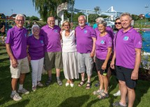 Landeshauptfrau Johanna Mikl-Leitner beim Gruppenfoto mit Seniorinnen und Senioren aus Neuhofen/Ybbs.