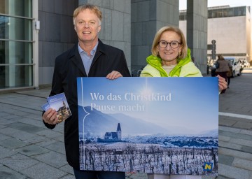 Landeshauptfrau Johanna Mikl-Leitner und Michael Duscher, Geschäftsführer NÖ Werbung.