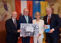 Bürgermeister a.D. Günther Leichtfried, LH-Stellvertreter Stephan Pernkopf, Landeshauptfrau Johanna Mikl-Leitner und Bürgermeister Josef Leitner beim der Festlichen Gemeinderatssitzung anlässlich 50 Jahre Stadterhebung Wieselburg im Rathaus (v.l.n.r.) 
