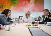 Gespräche zum neuen Feuerwehrhaus für Altruppersdorf.