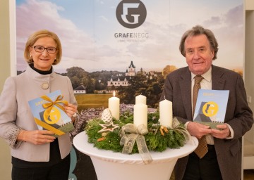 Landeshauptfrau Johanna Mikl-Leitner und der Künstlerische Leiter Rudolf Buchbinder freuen sich auf die Festival-Saison 2021.