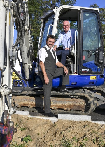 LH-Stellvertreter Stephan Pernkopf mit Bürgermeister Gerhard Lentschig in Horn.